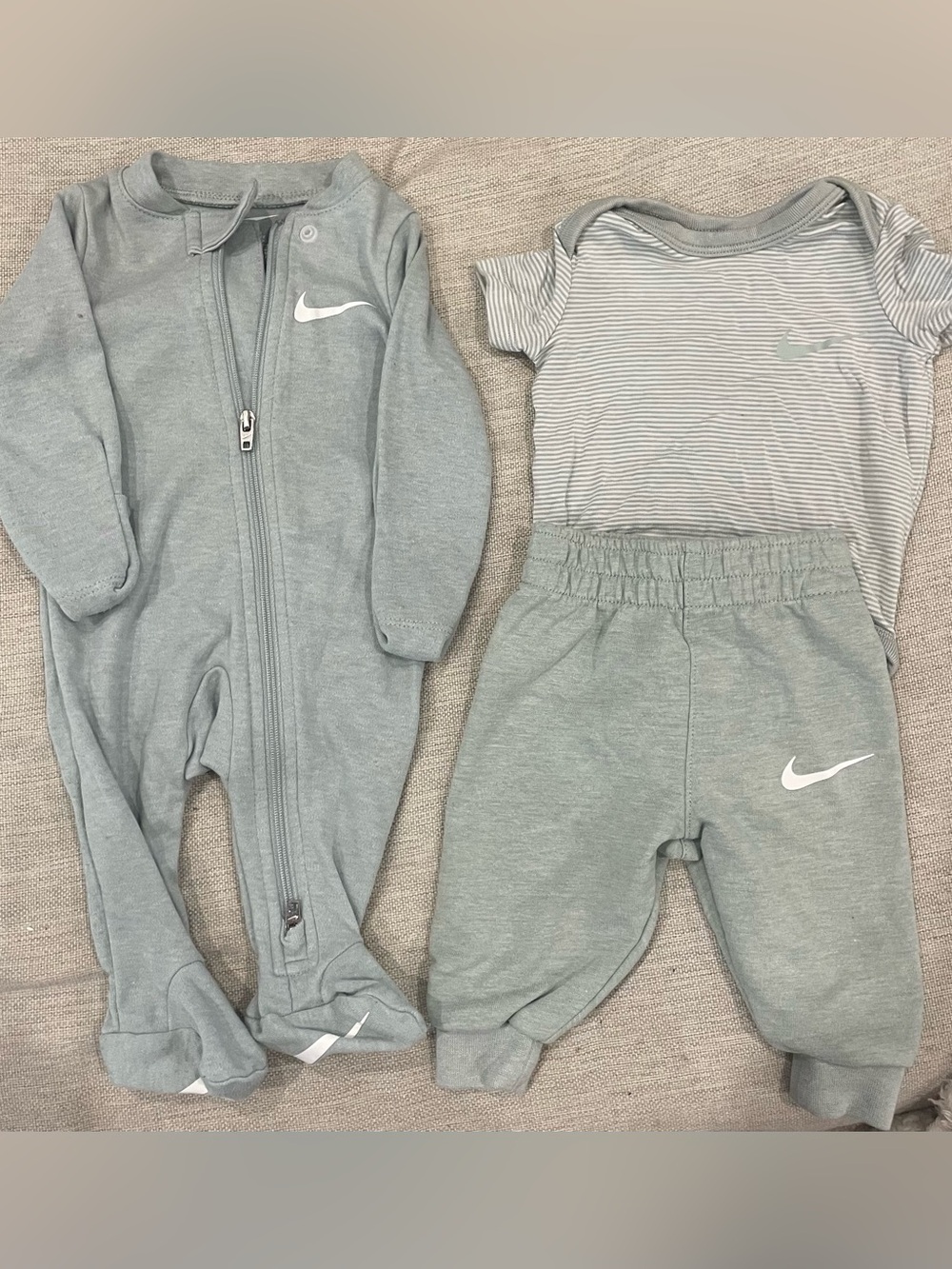 Newborn Nike Baby Light Green One-Piece Footed Sleepsuit and Nike onesie/Pants s